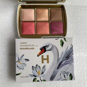 Hourglass Swan Ambient Lighting Edit Palette NWT LE